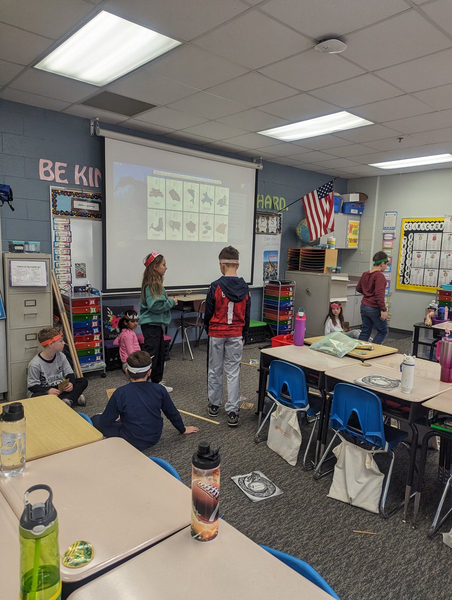 Mrs. Holm tweet media