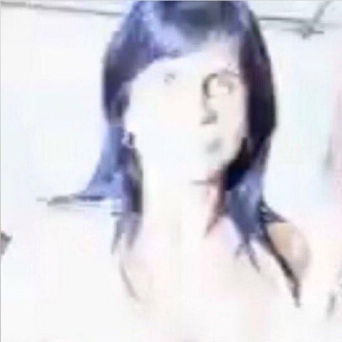 faceofafool's tweet image. gente to conversando com uma menina que tem o nome de duas ex minhas juntas pqp seja bem vinda de volta renesmee do crepusculo