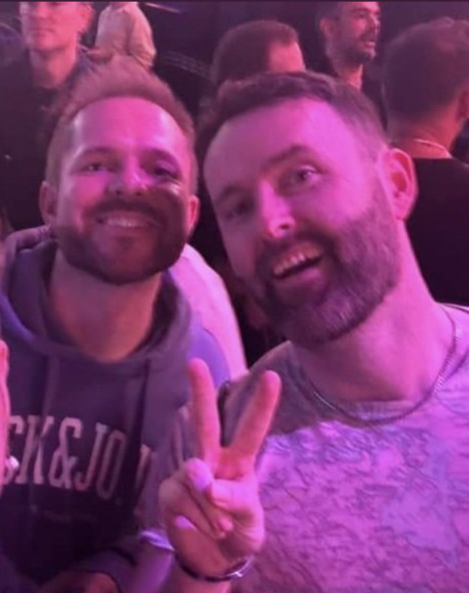 Was awesome to meet @EurovisionShane at Madrid🇪🇸 party! As lovely in person as he is on his channel ❤️🥰