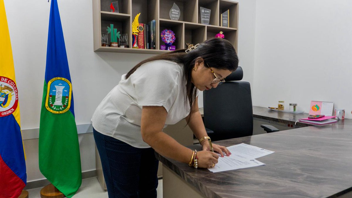 Alcaldesa Alcira Sandoval nombra a Nelson Enrique García Pérez como nuevo gerente de la E.S.E. Hospital Materno Infantil de Soledad, quien ocupará el cargo para el periodo institucional del 1 de abril de 2024 al 31 de marzo de 2028.
<a href="/soledadalcaldia/">Alcaldía de Soledad</a>