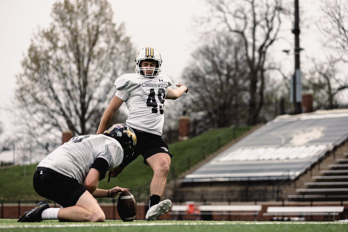 LindenwoodFB tweet picture