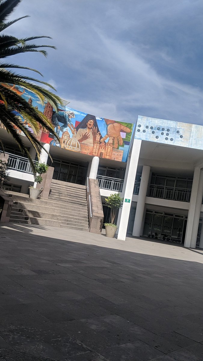 PD: me retiro de campaña para presidente, muchos papeles para ser furlitico, y mi vida solo se la dedico al arte, al gym, a los amigos, al alcohol y al exceso.