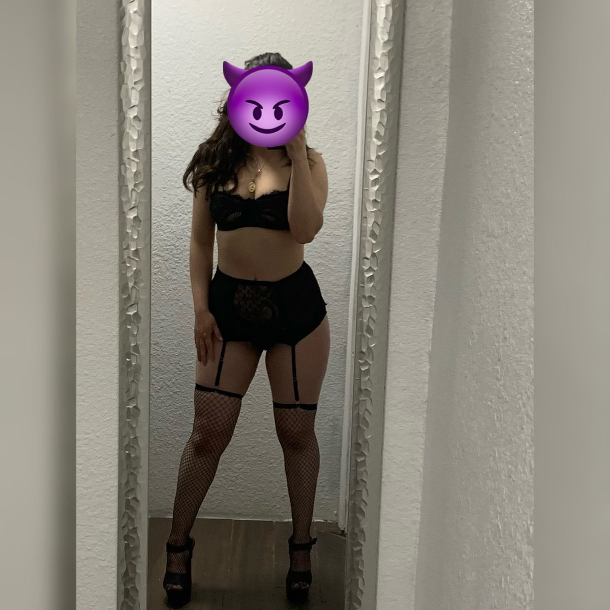 Alejandra hotwife tweet media