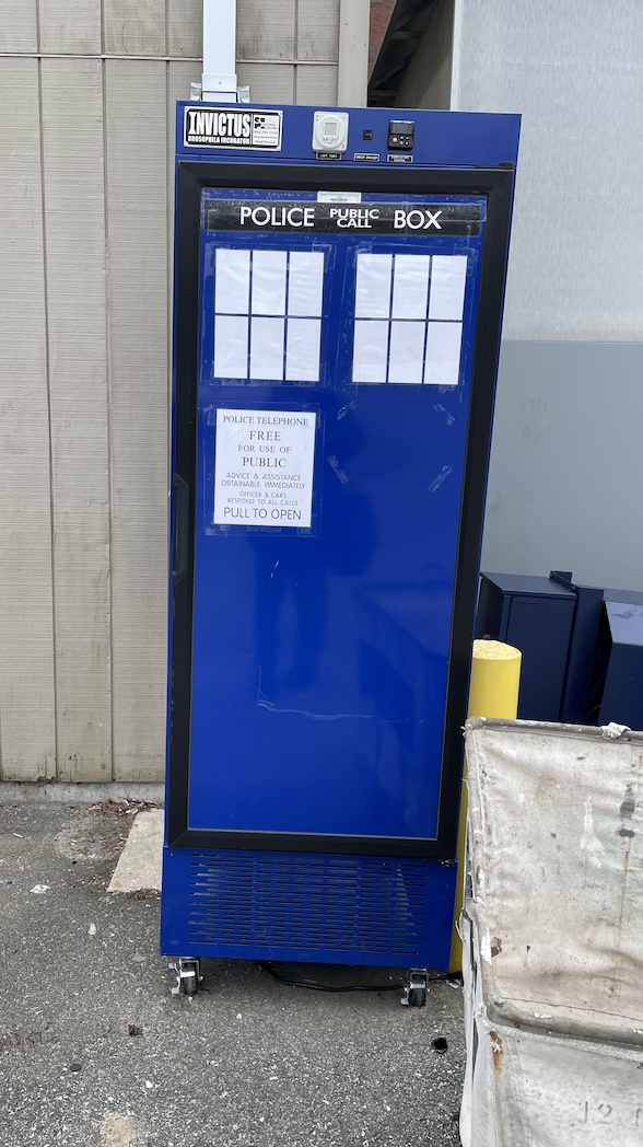 karelsf (@karelsf) on Twitter photo Look what anded in the Science Parking Lot <a href="/BrandeisU/">Brandeis University</a> - excited and hoping to run into K9 on campus. <a href="/BrandeisScience/">Brandeis Science</a> Look what anded in the Science Parking Lot <a href="/BrandeisU/">Brandeis University</a> - excited and hoping to run into K9 on campus. <a href="/BrandeisScience/">Brandeis Science</a>