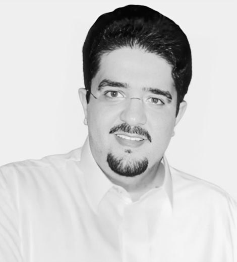 صاحب المقوله 
 " لاتردون أحد من الناس" 
حبيب الكل  
 #عبدالعزيز_بن_فهد 
لين الطباع وسيع الصدر  مايرد احد يطلبه ومستمع جيداً .

متواضع وشهم وصاحب نظره للامور ثاقبه .
#ليله_23 
حفظك الله ورفع قدرك ورعاك .

#العشر_lلاواخر_من_رمضان 
#ليلة_القدر