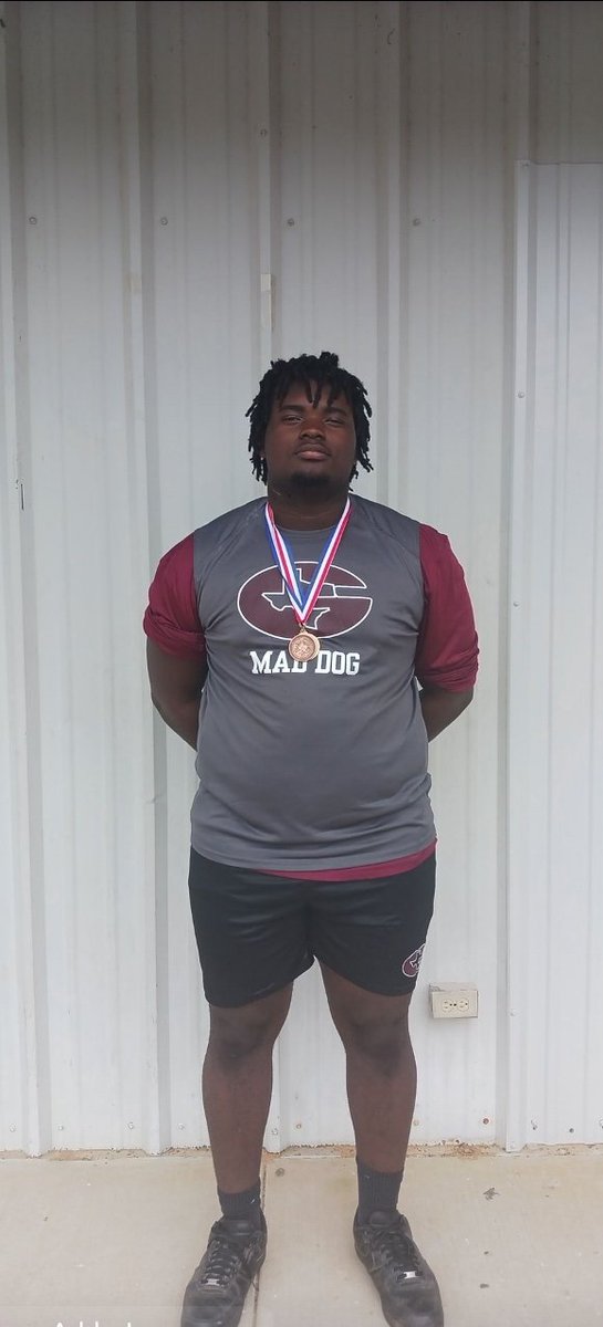 Finished in district with a 116 Discus(press) throw and a 47" shot put. Will be continuing to area.

#trackandfield #uil #classof2025
