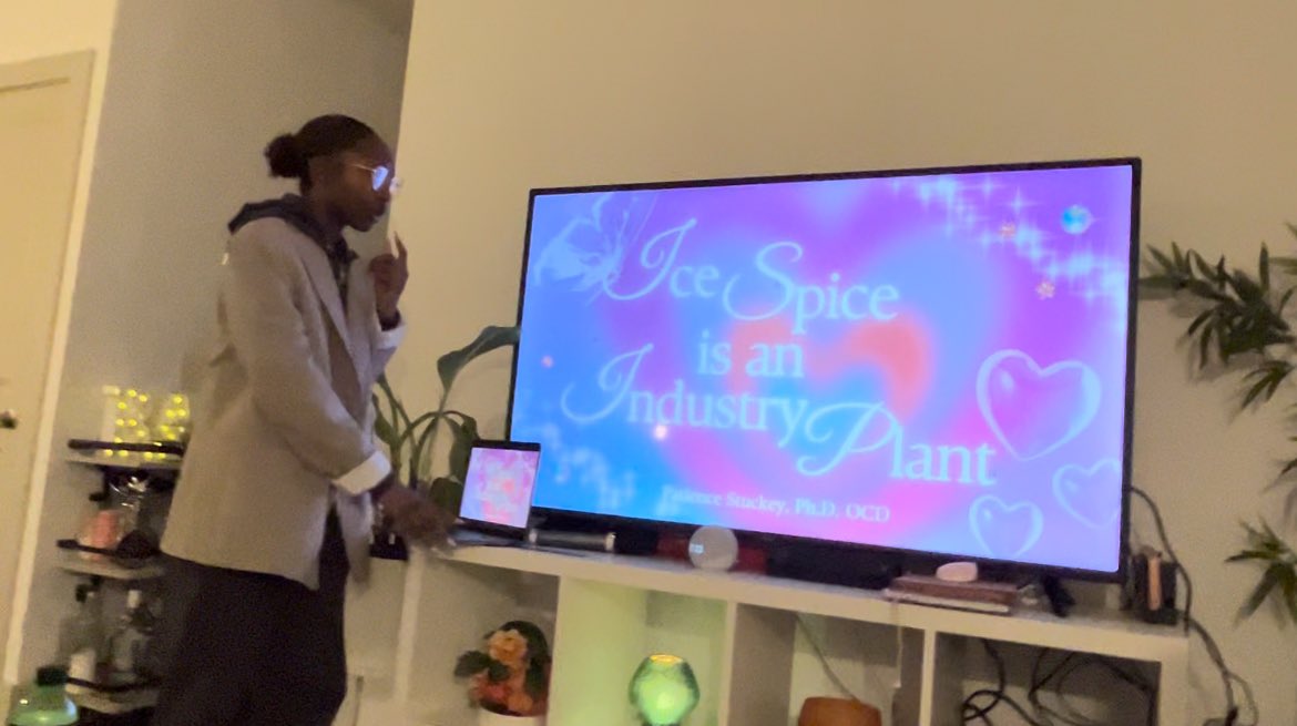 Ladies’ Night: Presentation Edition a 🧵