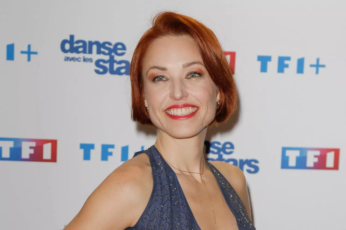 NewsTVReal's tweet photo. Natasha St Pierre annonce ce lundi 1er avril, la sortie de son nouveau single, intitulé : « Baisse le son, ptite salope. » #DALS https://t.co/lsemrwr9Lz