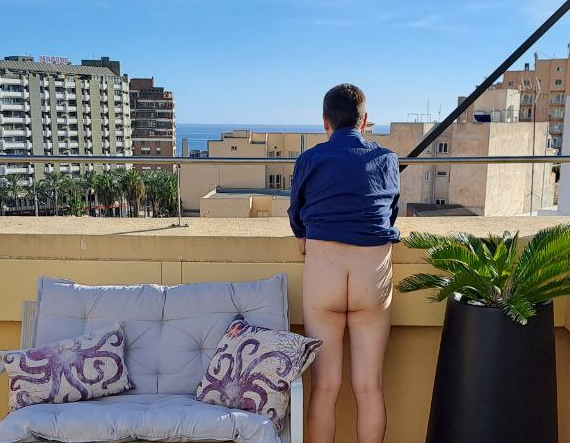 ydros2000's tweet photo. Disfrutando de las vistas del hotel. Foto de @_Ninfaluna https://t.co/9GpcmjXmYs