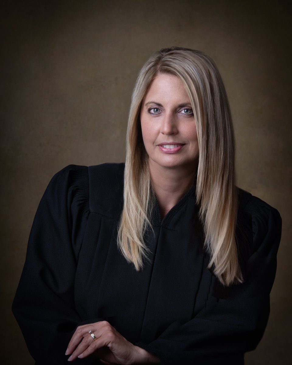 LMU Law is honored to announce that United States Magistrate Judge Cynthia Richardson Wyrick of the United States District Court in Greeneville, Tennessee, will be the commencement speaker for the graduating class of 2024.
Read more 👇
lmunet.edu/.../2024/03/Ju…