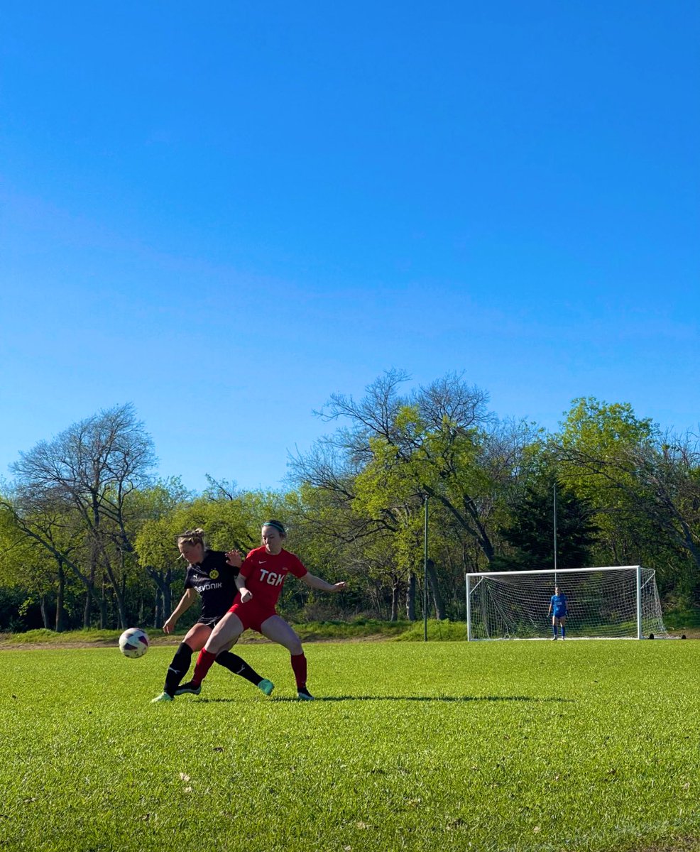 Back from another amazing trip with @THISGIRLKICKS playing against some top US teams in the @dallascup . Always grateful for these amazing opportunities🤍