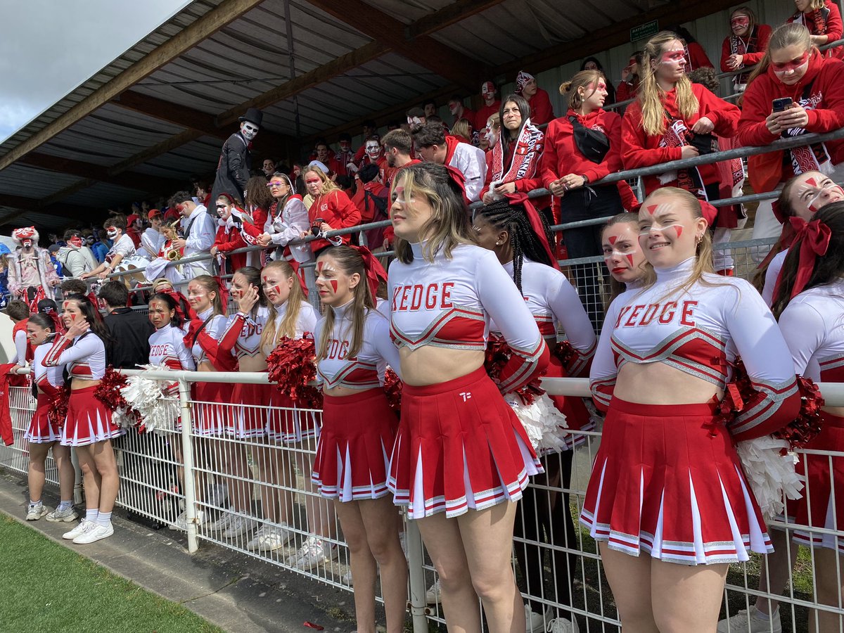 studyrama's tweet photo. #challengeEcricome
Après un week-end rythmé voici le palmarès du challenge @ecricome :
- le trophée du fair-play va à @Montpellier_BS
- le trophée sportif est pour @NEOMAbs Reims
- le trophée de l’ambiance revient à @Kedge Marseille
Bravo aussi à @RennesSB et @EMStrasbourg ! https://t.co/lCDpnqOPGK