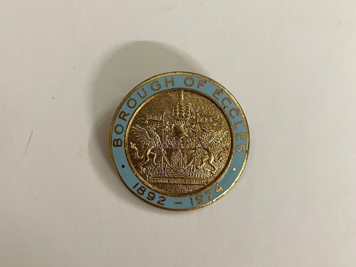 On this day in 1974, the Greater Manchester Borough was created. To celebrate its 50-year anniversary, we found an enamel badge from our collections. It was given to Eccles schoolchildren to commemorate the end of the Borough in Eccles in March 1974. Do you remember this?