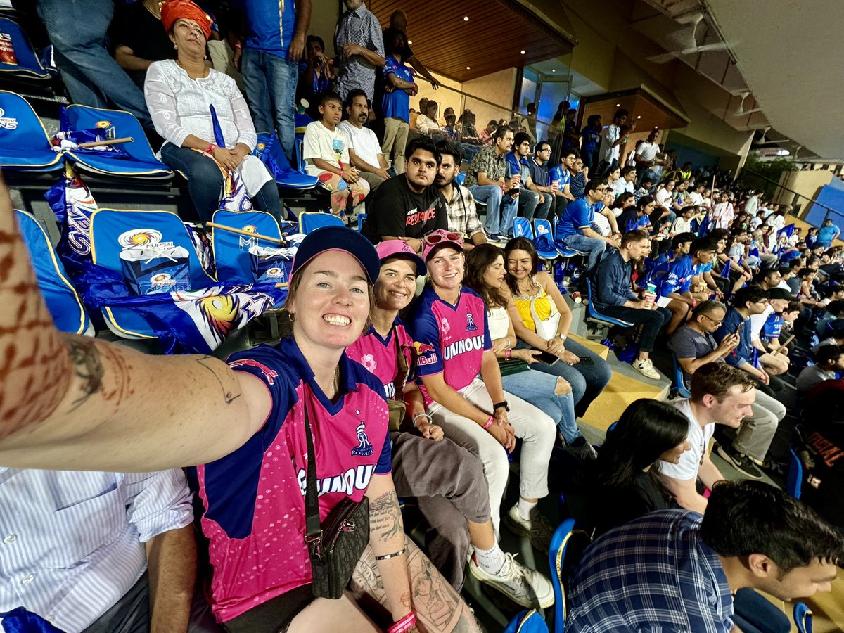 Thank you to the Royals Family 💕 @rajasthanroyals #MIvRR