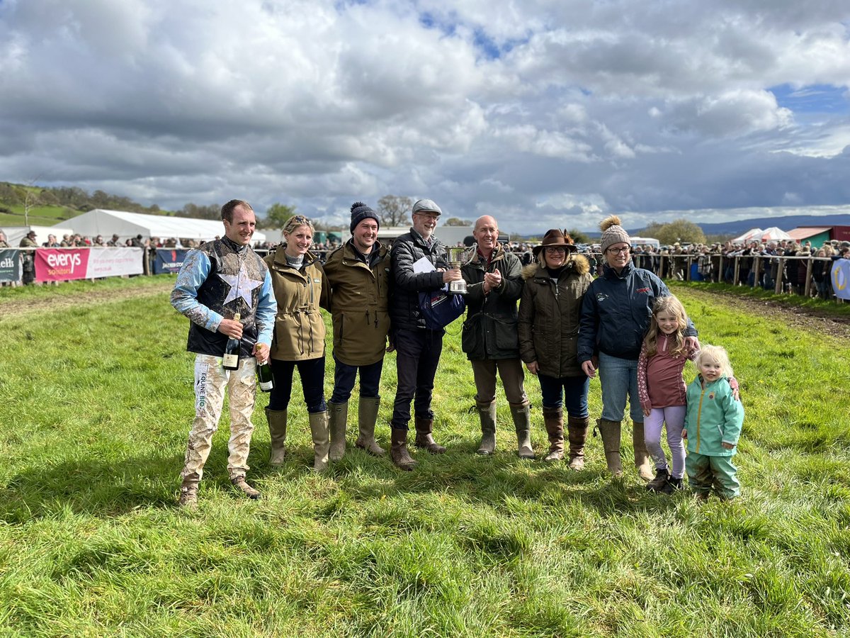 @CarterJonas were proud to sponsor the maiden conditions 5 years & up today at @TauntonValeP2P at Cothelstone 🏇🏽 congratulations to the winner Important Notice and his connections 🏆🍾