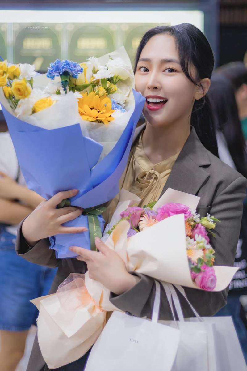 정우야 생일축하해🎀
#BVNDIT #밴디트 #정우 #엄정우
#HAPPY_JUNGWOO_DAY