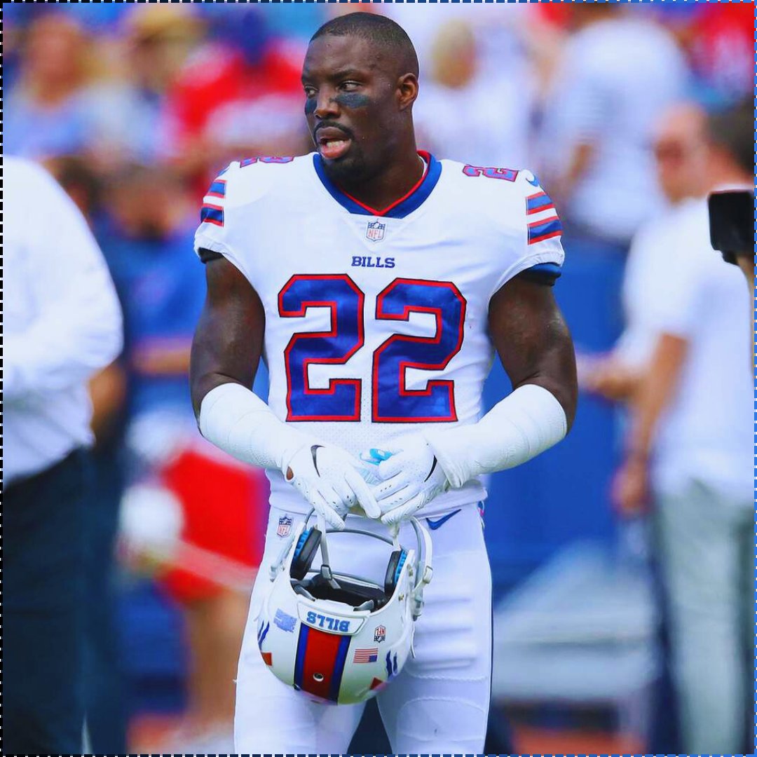 Former NFL CB Vontae Davis has passed away. He was only 35 years old. Further information is currently unknow.

Gone way too soon. RIP.