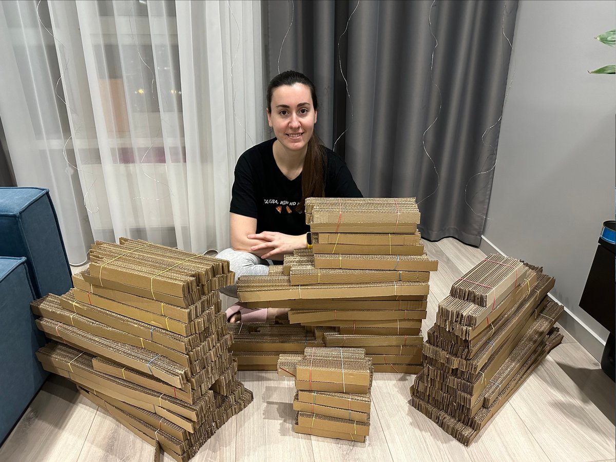 Meet Iryna Ch.! 
She is one of our volunteers who cut cardboard strips for the #trenchcandles.

#MondayMorning #NAFOworks #NAFOfellas #UkraineWar #UkraineWillWin #Ukraina #MONDAYMAGIC