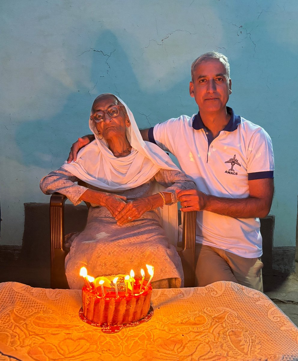 Blessings for Daya Banti Ji on her birthday today.She has been a #VeerNari since 1947,when her husband NAIK KIRPAL SINGH 4 JAKRIF was immortalized at Uri in J&K. 77 year of struggle & loneliness MATA RANI keeps blessing her with good health. #FreedomisnotFree few pay #CostofWar.
