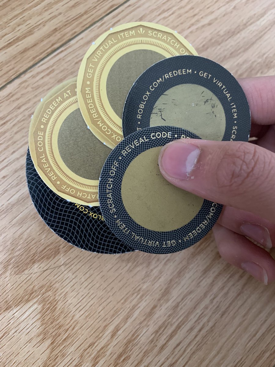 Developer Longsword Giveaway!

Requirement:
- Like
- Retweet
- Comment your favorite color of poo
- Green