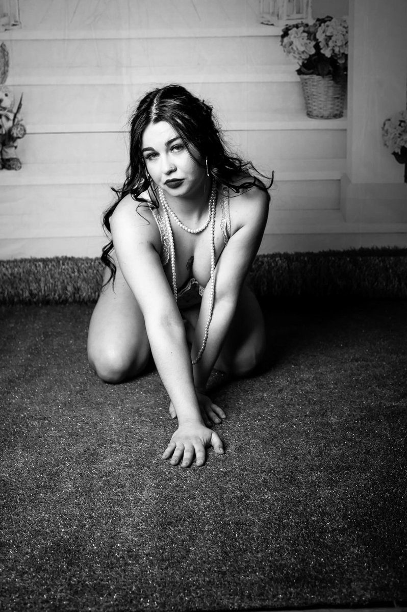 CeceDelray's tweet photo. Happy belated Easter lovelies 💕🐇

#OF #Onlyfans https://t.co/QCuv41GIX8