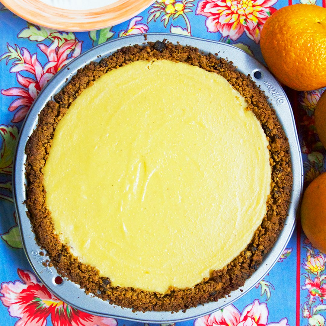 Jazzyvegetarian's tweet photo. My luscious Vegan Orange "Cream" Pie will please kiddos and adults alike! This dreamy pie is jazzylicious! https://t.co/58OiQaEb05
If you're in Northern California #tunein to NorCal KRCB at 12 noon PST TODAY for my easy #vegan #recipes!

#vegancookingshow #glutenfree #plantbased https://t.co/lzURGFE3zT