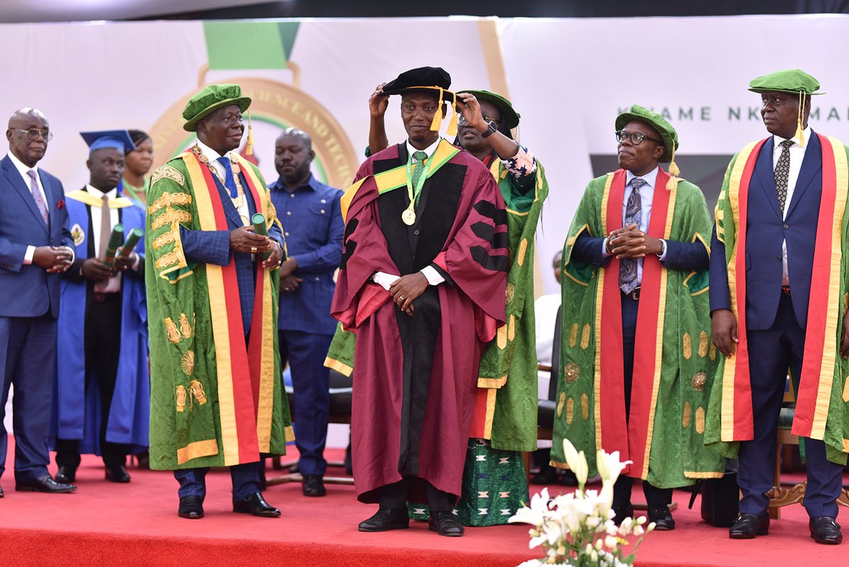 Feed the Future Peanut Innovation Lab (@ftfpeanutlab) on Twitter photo Congrats to Stephen Arthur on completing a PhD <a href="/KNUSTGH/">Kwame Nkrumah University of Science and Technology</a> ! His research with the Peanut Innovation Lab will help farmers in Ghana through improved production practices. Arthur worked with Prof. Richard Akromah at KNUST and David Jordan at North Carolina State University. Congrats to Stephen Arthur on completing a PhD <a href="/KNUSTGH/">Kwame Nkrumah University of Science and Technology</a> ! His research with the Peanut Innovation Lab will help farmers in Ghana through improved production practices. Arthur worked with Prof. Richard Akromah at KNUST and David Jordan at North Carolina State University.
