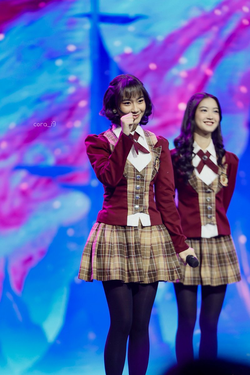 JayawardanaX's tweet photo. 24.04.01 at Grand Final X Factor Indonesia
🙀 @Freya_JKT48
#JKT48 #XFactorIndonesia #StageStars2024 https://t.co/vfW94I5Cur