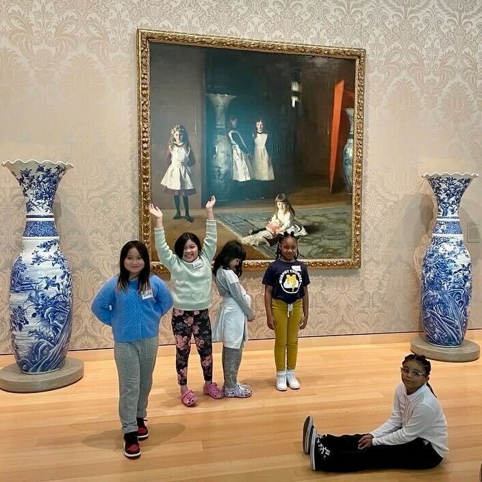 Never gets old, does it? 🥰

Third graders from the Murphy School in Dorchester had some fun visiting #JohnSingerSargent's 'The Daughters of Edward Darley Boit' on a recent trip to the MFA with local nonprofit Step Into Art. 

📷: Step Into Art