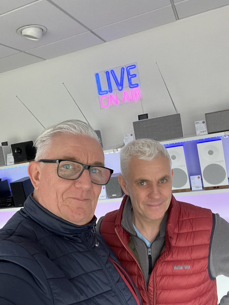 Great catching up with @dser_70 #DeanSerafini today in his business @FalkirkSony Talking #turntables #speakers #music And now new to the shop #WhiteGoods #shoplocal