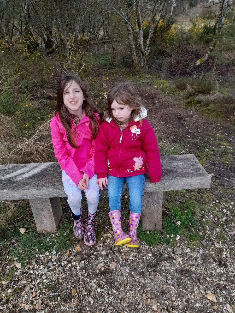 lucyabeavis's tweet photo. Little one didn't want photos ๐
๐ #springtrail #avonheathcountrypark #BankHolidayMonday https://t.co/l8Hr5cpbGn