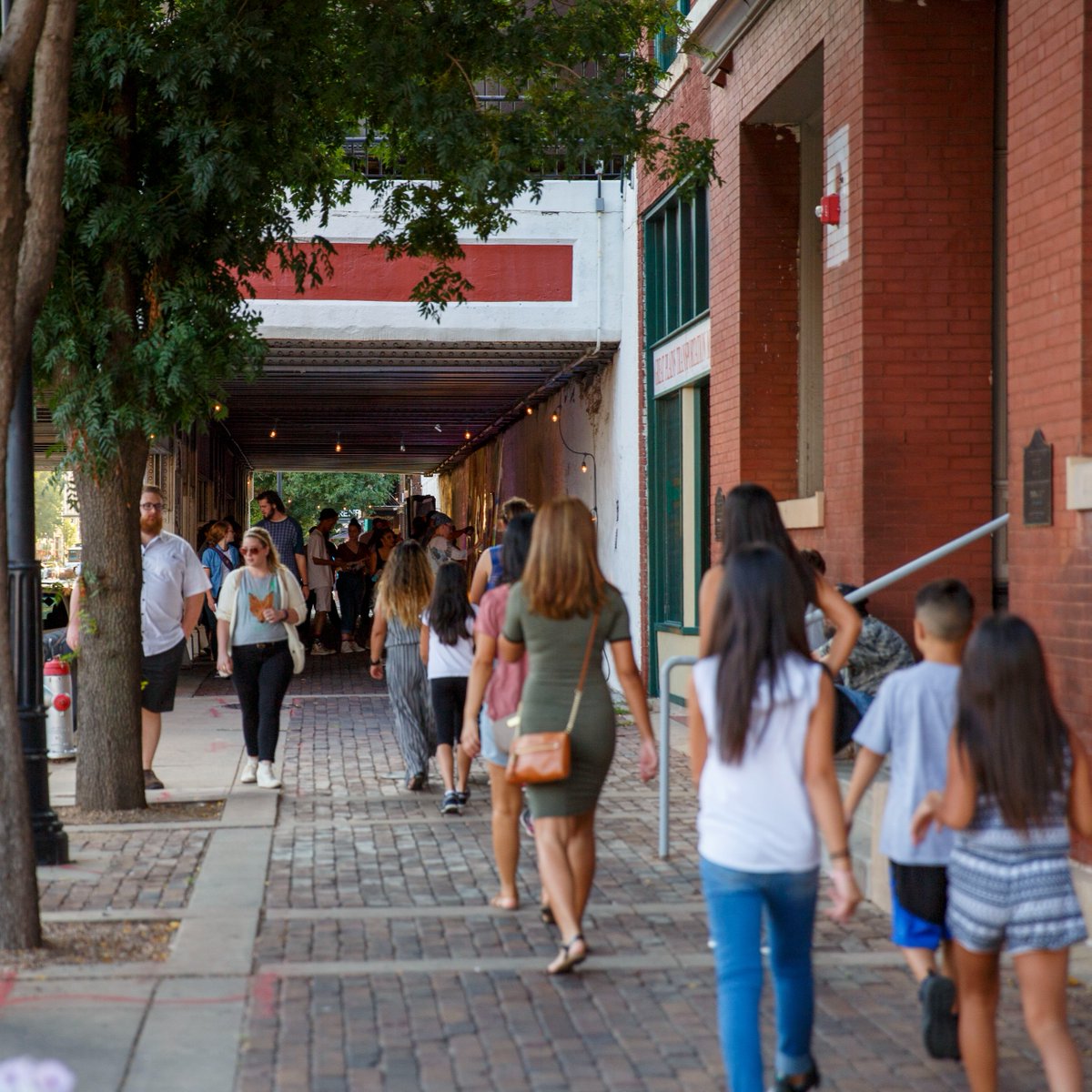 DowntownWichita's tweet image. Take advantage of the spring weather this Friday and explore local businesses and their #FirstFridayICT events! With nearly 20 events already promoted throughout the city's core, there's something for everyone.

Discover #DowntownWichita events at DowntownWichita.org.