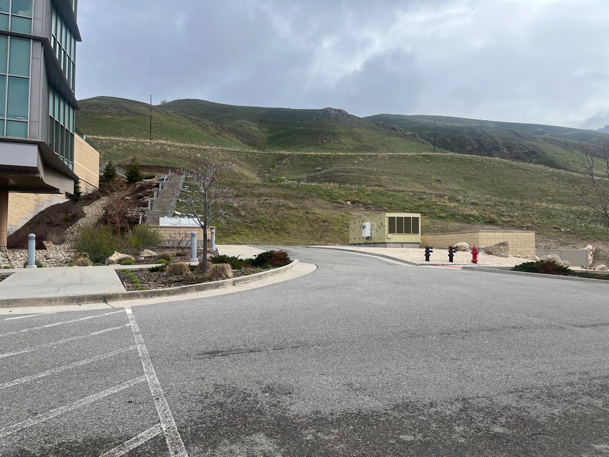 The snow melted off of our beautiful hill. Grateful to witness another vibrant April and the rebirth of spring :) @huntsmancancer @UofUHematology @UofUHealth