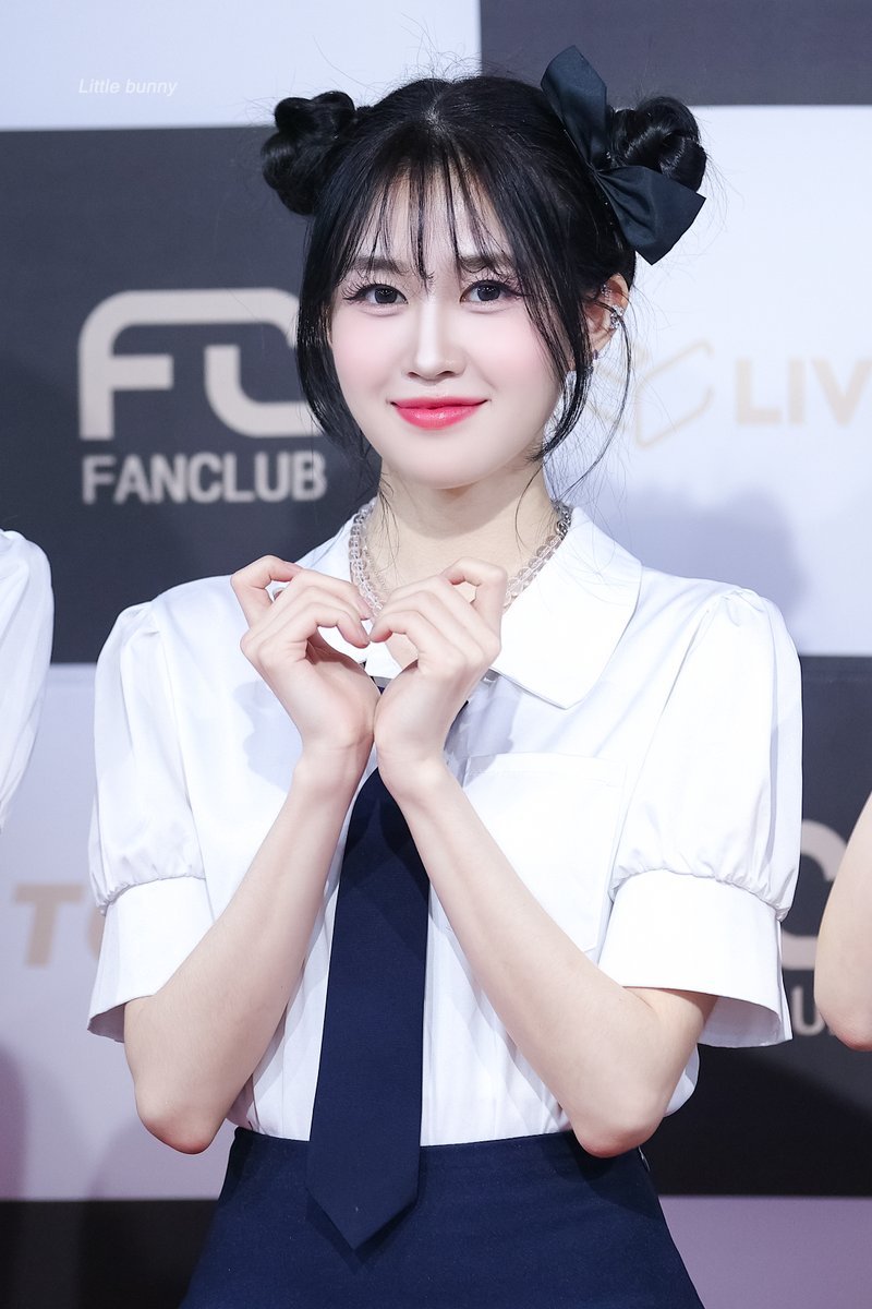 little_bunny_kr's tweet photo. 231223 TO MY ONLY1 IN TOKYO 2nd HQ🐰🐰🐰🐰🐰

#아일리원 #ILY1 #アイリーワン #아라 #ARA #アラ
#ILY1_NewChapter📷#MY_COLOR #Blossom
#TO_MY_ONLY1_IN_TOKYO https://t.co/MHSZw6IjEQ