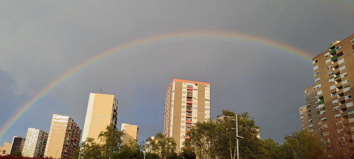 jordimurba's tweet photo. @comandotibidabo @eltempsTV3 @Projecte4estacions Aquesta tarda ruixat a Bellvitge https://t.co/XVngmQNsgw