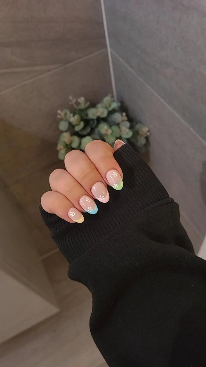 spring nails 💅🌼