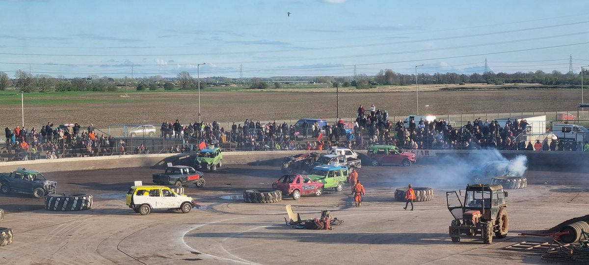 trackstarracing tweet media