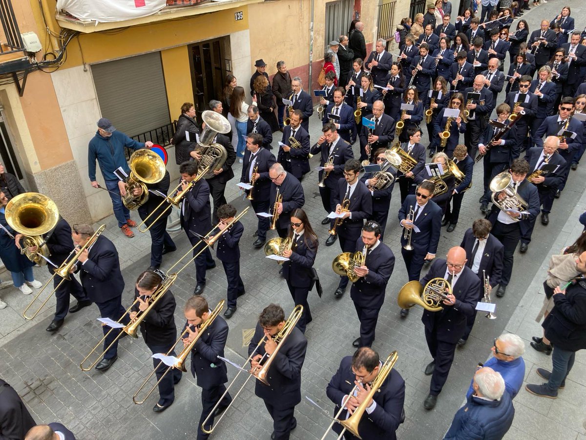 UnioMusical's tweet image. Ara sí que sí!

✨Glòria 2024!✨

Amb aquest acte donem la benvinguda a les imminents festes de Moros i Cristians! ❤️💚