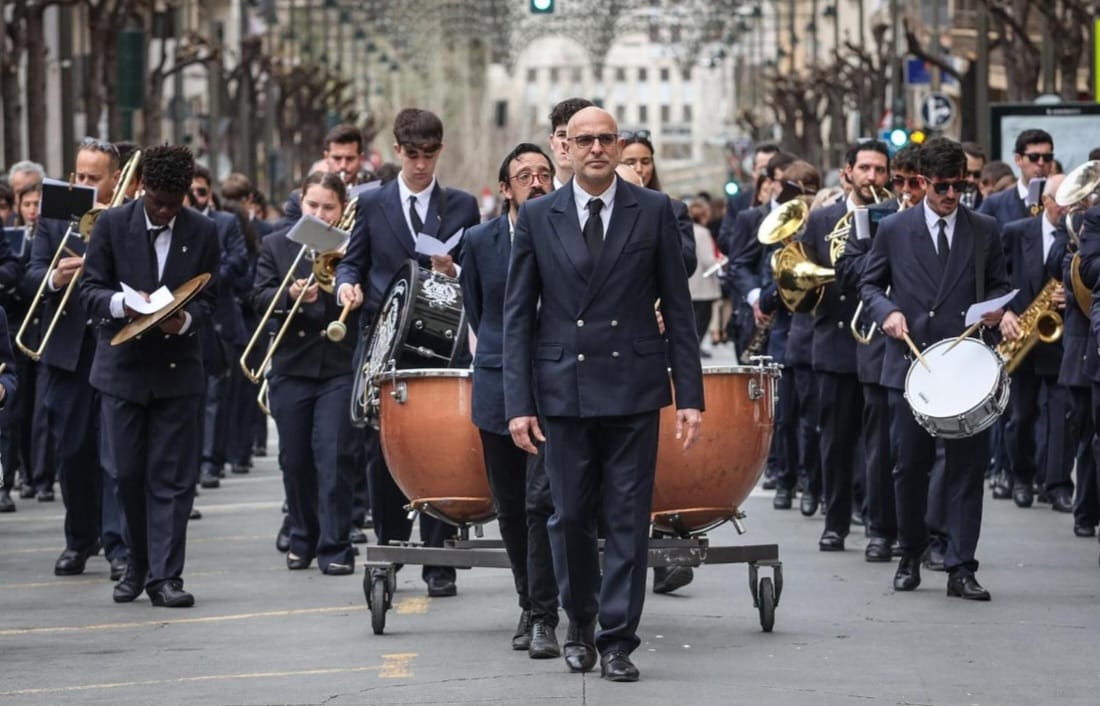 UnioMusical's tweet image. Ara sí que sí!

✨Glòria 2024!✨

Amb aquest acte donem la benvinguda a les imminents festes de Moros i Cristians! ❤️💚