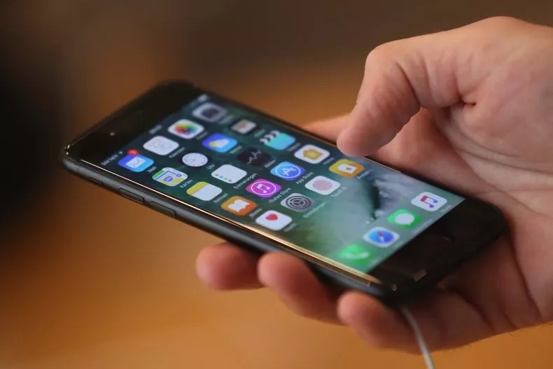 Uncle_Julio_Ug's tweet photo. Teen stabbed mom to death after she took her iPhone.
#SadGeneration
https://t.co/gtdcVdfVae https://t.co/w0kahtLFVs