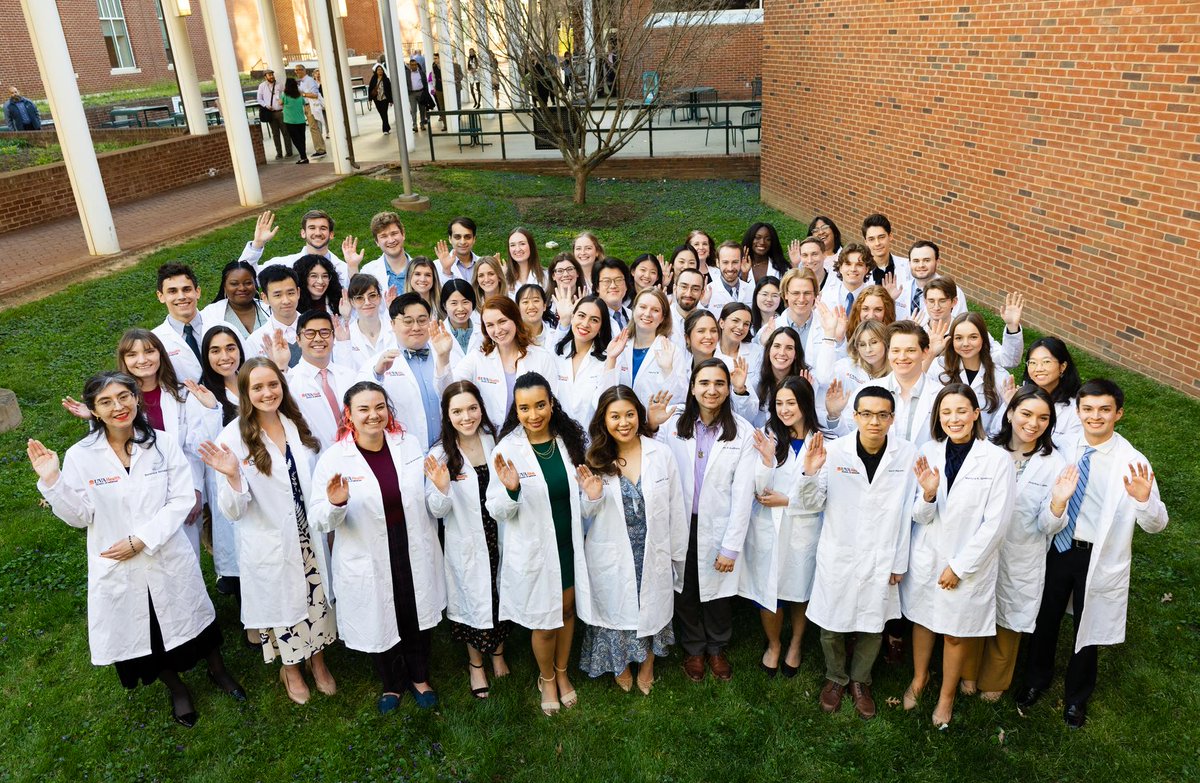 Congratulations to the 57 Biomedical Sciences Graduate Program doctoral students honored at the 2024 BIMS Lab Coat Ceremony. We’re looking forward to following your research and innovation as you complete your PhD. @uva_bims @uvahealthnews @DeanMKibbe #UVASchoolOfMedicine