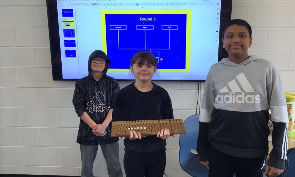 Mini Radhakrishnan tweet media