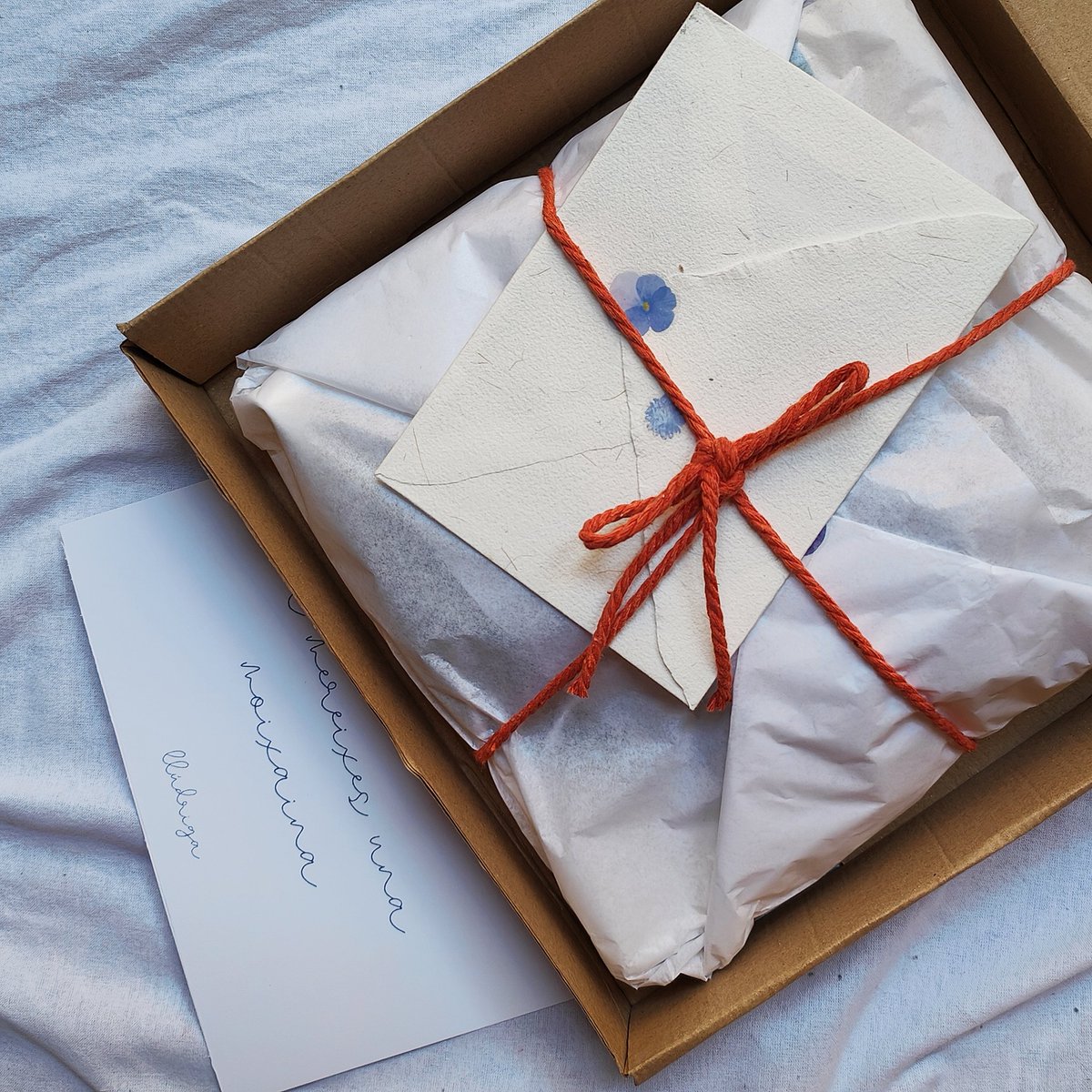 Una moixaina és un regal de tu per a tu 💐
És un lot de productes Llúdriga completament únics 🫀
Pensats, dissenyats i creats per a tu ✨

Vols una moixaina? lludriga.bigcartel.com/product/moixai…