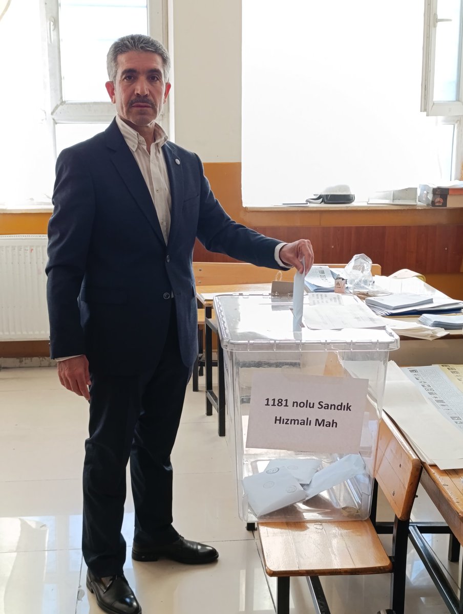 Değerli kıymetli Hızmalı mahallesi sakinlerim tekrardan beni büyük teveccühlerinizle Hızmalı mahalle muhtarlığına seçtiğiniz için kıymetli mahalle sakinlerime ayrı ayrı teşekkür ve şükranlarımı sunarım.

Selam ve dua ile Allah'a emanet 🤲🤲saygılarımla