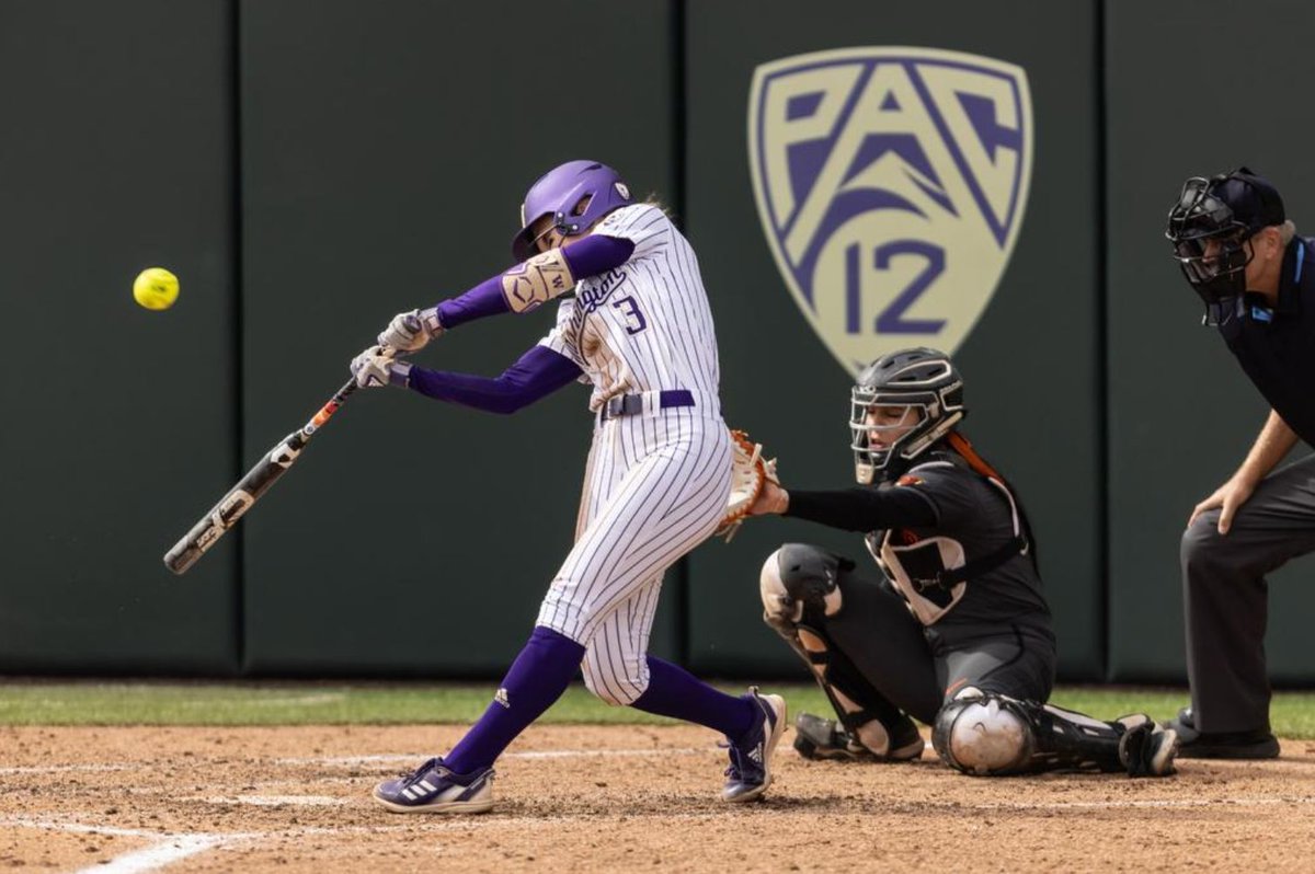 Holtorf’s walk-off home run secured a sweep against Oregon State, it jumps off the page that 2024 Washington is out-slugging 2023 Washington. 📸: @UWSoftball d1sb.co/43C9IhD