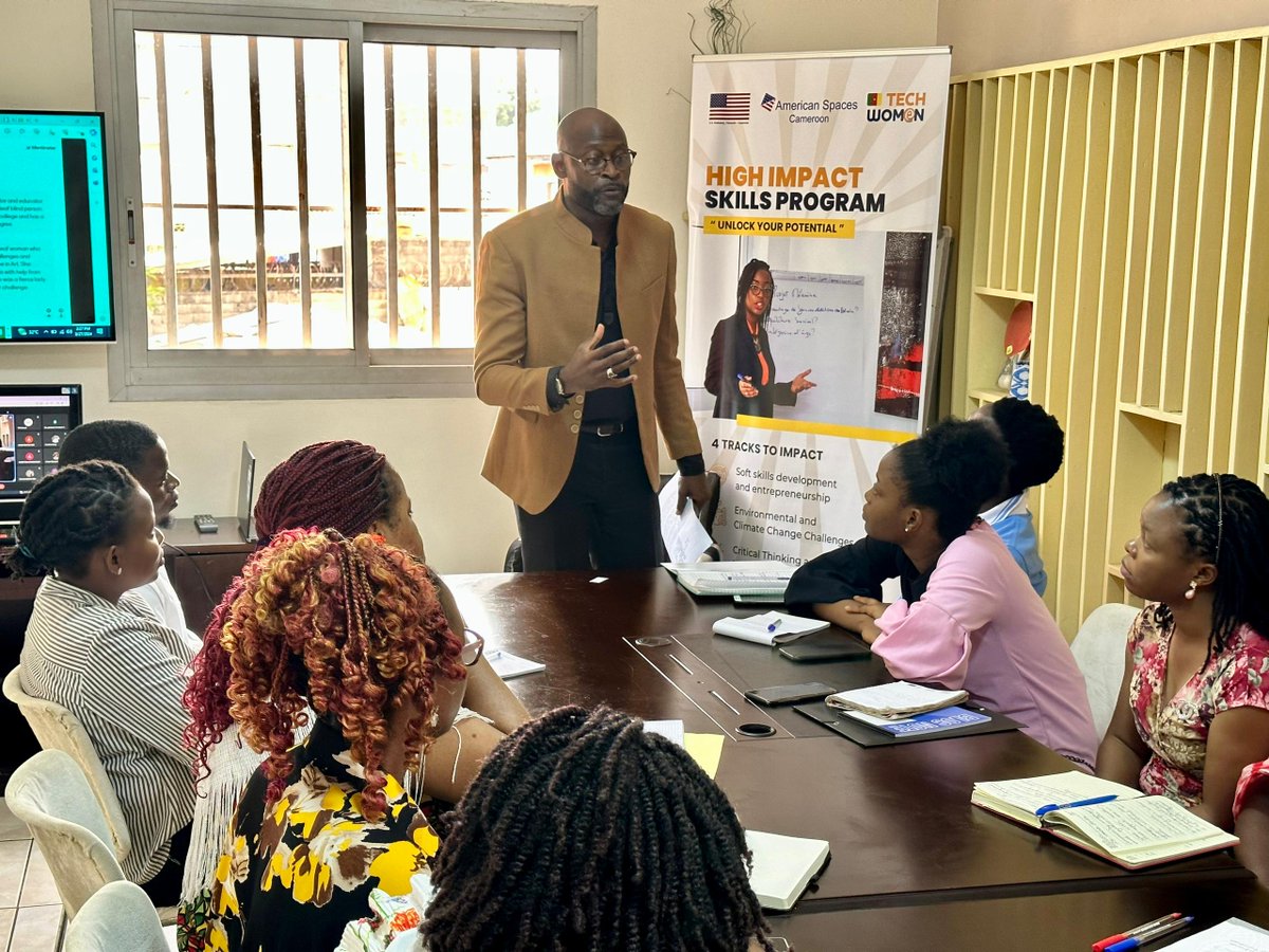 DonkengE's tweet photo. As part of #TechWomenCameroon's "Promoting high impact skills amongst 640 Cameroonian youths through specialized short trainings" project, funded by the #USEmbassy in Cameroon, I'm delighted to be able to help build the skills of these promising young people.  #PassionInAction https://t.co/A5EE0VmKNt