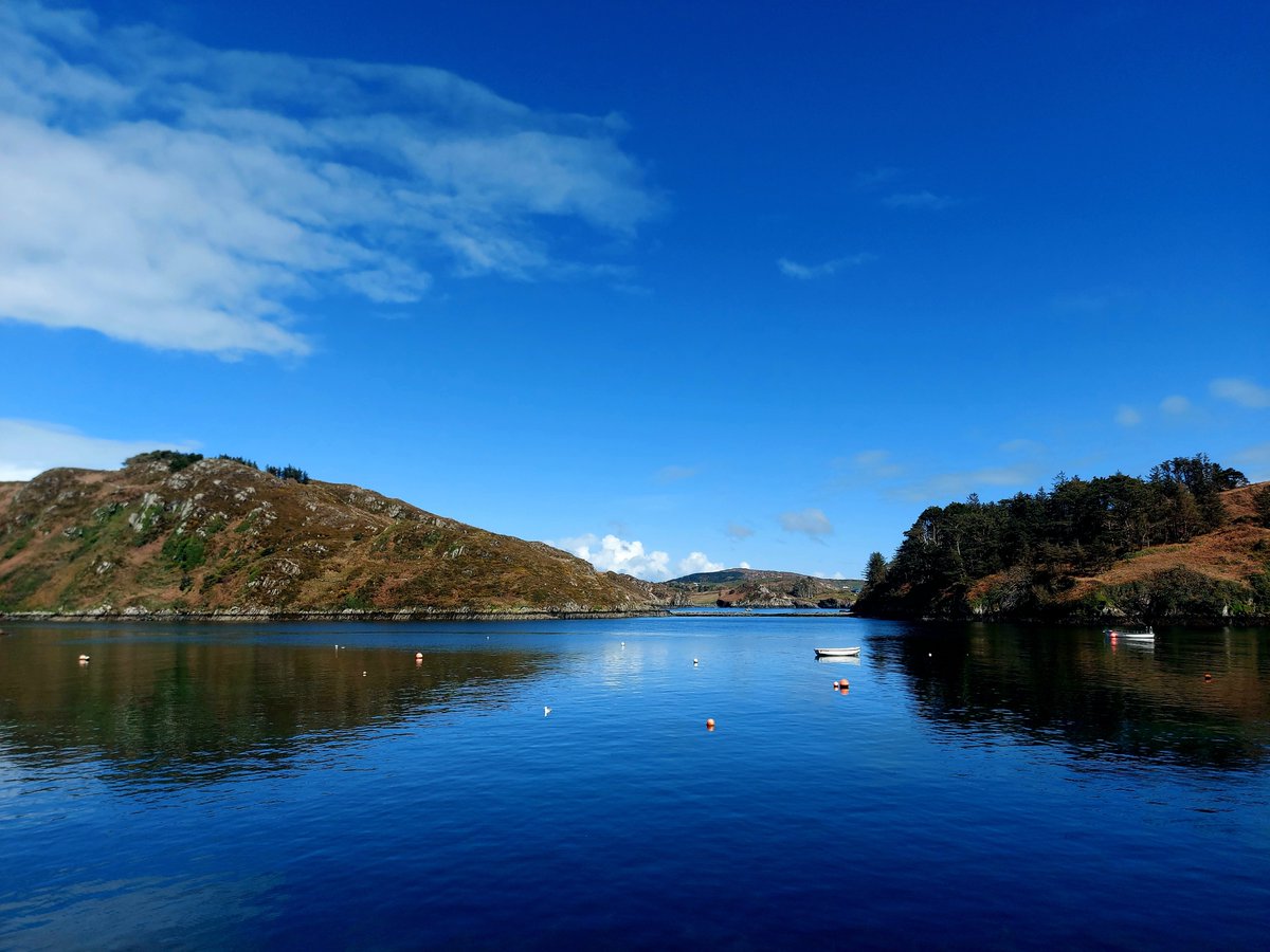 A perfect Easter in West Cork!

#LoughHyne #WestCork #purecork