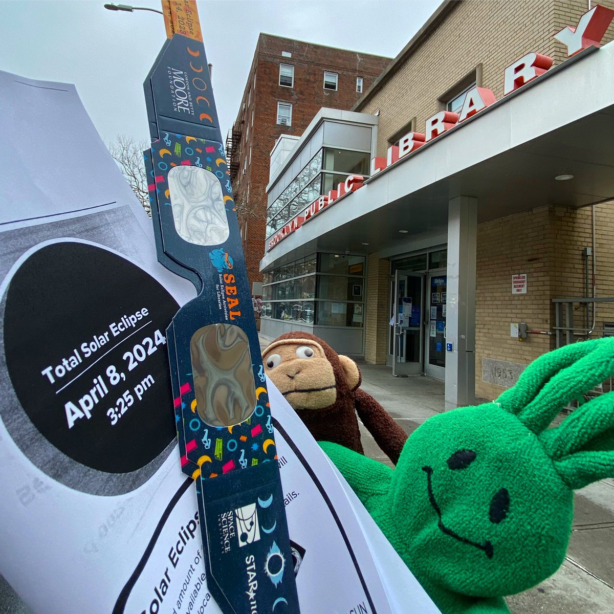 greenietravels's tweet image. Now all we need are clear skies next week!
.
.
.
#brooklynpubliclibrary #brooklynlibrary #seal #eclipse #solareclipse #solareclipse2024 #astronomy #skygazing #protectyoureyes