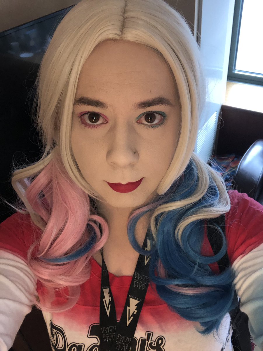 SamShaw793's tweet photo. Went to ANIME BOSTON!! and it was so freaking awesome! Can’t wait till next year!! https://t.co/CdaBQ012Q9