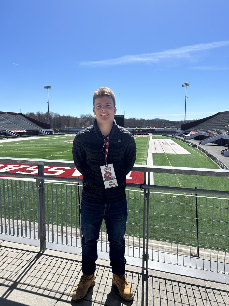 Thank you UMass Football Staff for inviting me out this weekend to the spring practice. I had a great time and learned a lot! 💪 @CoachRoPo @Coach_Mince54 @CoachMcCray9 @FBCoachDBrown @PrepRedzone @CoachPage12 @CoachHefNCSA